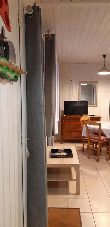 Gite Le Chalet Vert , Pret De Raquettes Frambouhans Exterior foto